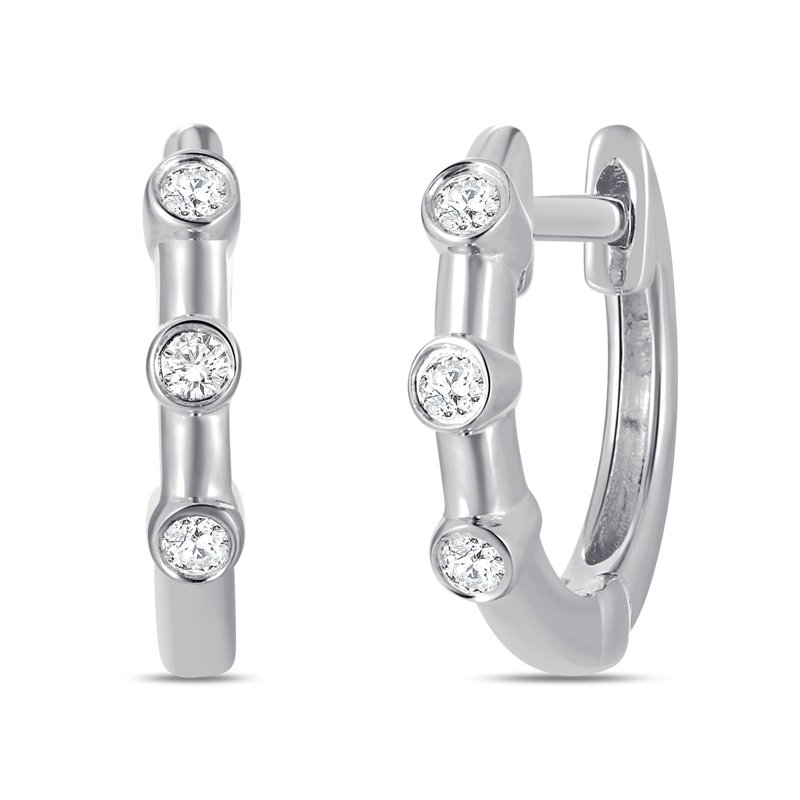 Boucles d'oreilles serti clos diamant en or 18 carats