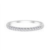 Demi Alliance serti clos diamant en or 18 carats