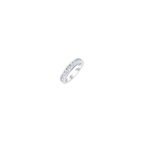Demi Alliance serti clos diamant en or 18 carats