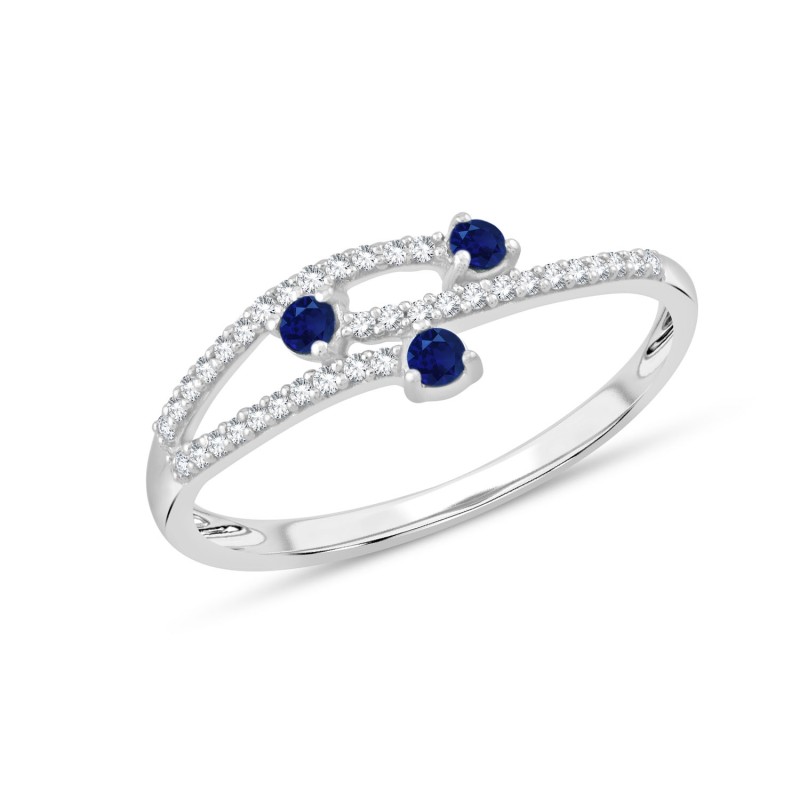 SAPPHIRE AND DIAMOND RING W6/R5