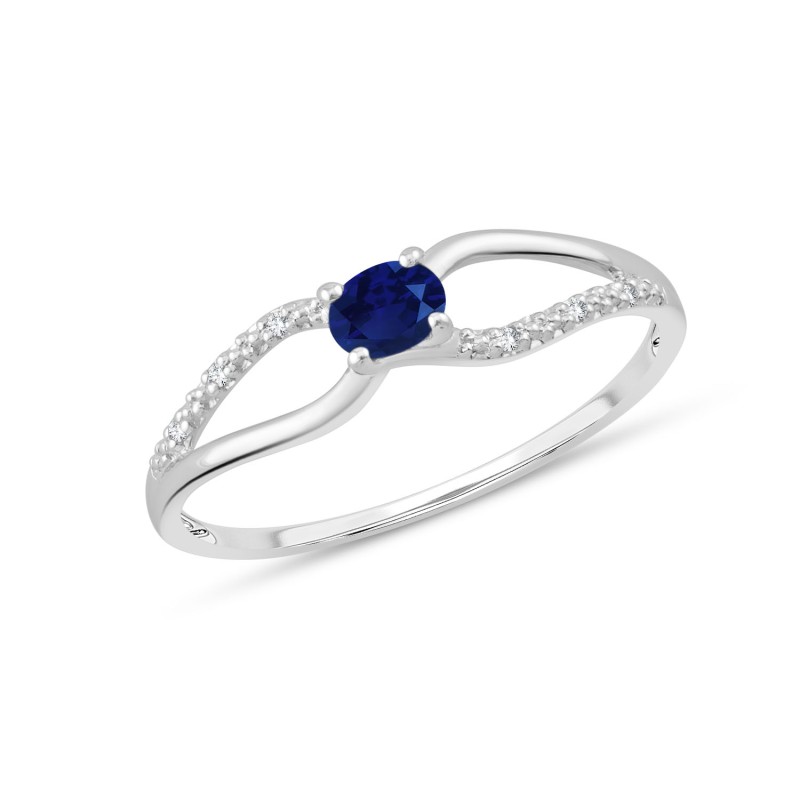 SAPPHIRE AND DIAMOND RING W6/R23
