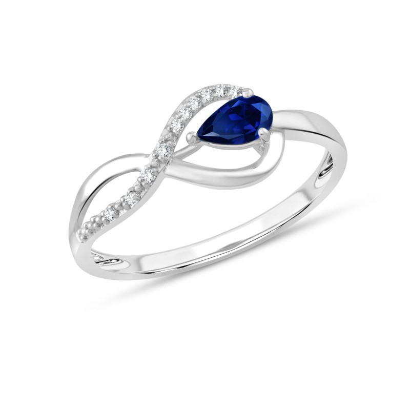 SAPPHIRE AND DIAMOND RING W6/R25