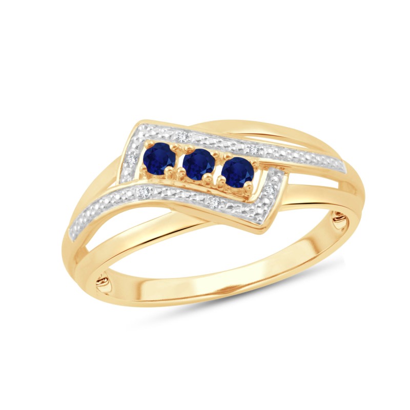 SAPPHIRE AND DIAMOND RING W7/R8
